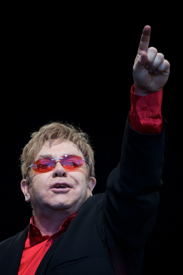 Elton John appelle au boycott de Dolce & Gabbana