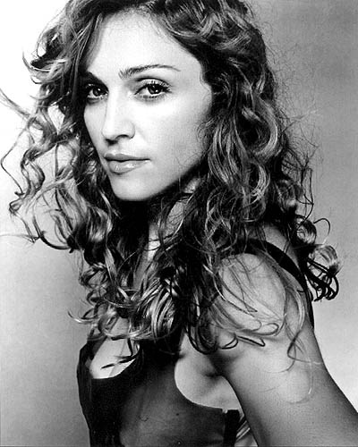 Vidéo : Après son sein, Madonna nous montre son popotin !